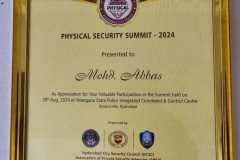 Mohd-Abbas-got-certificate-from-Security-Summit